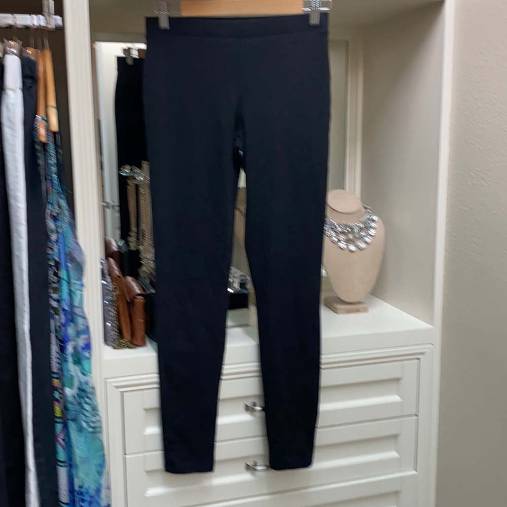 Black leggings